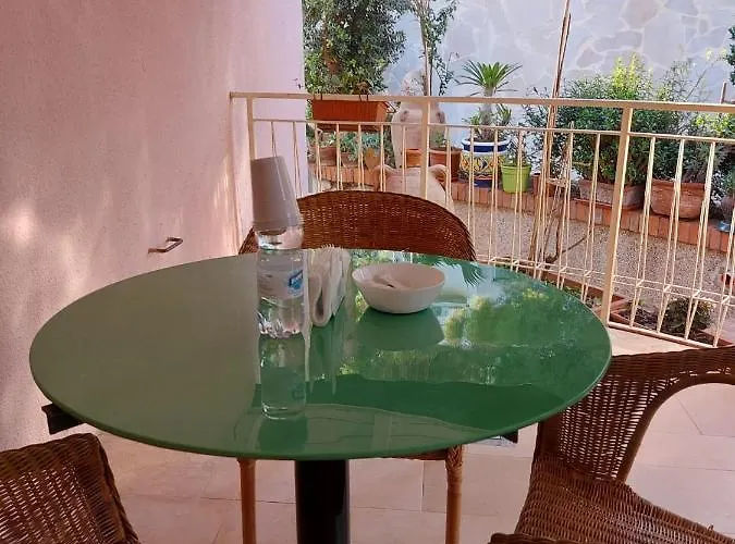 Cumpari Turiddu Bed & Breakfast 4*